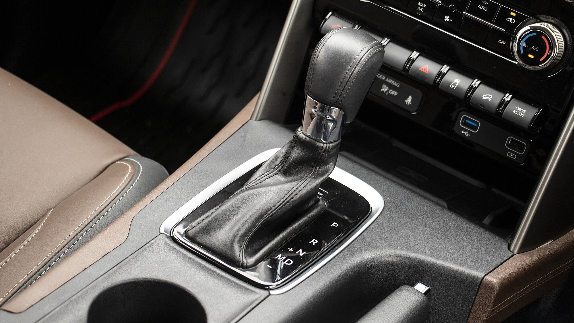 Gear Shifter/Gear Shifter Stalk