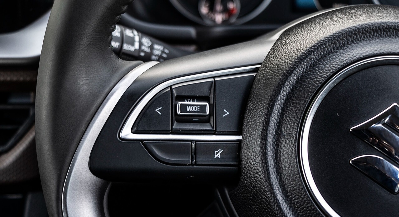 Left Steering Mounted Controls