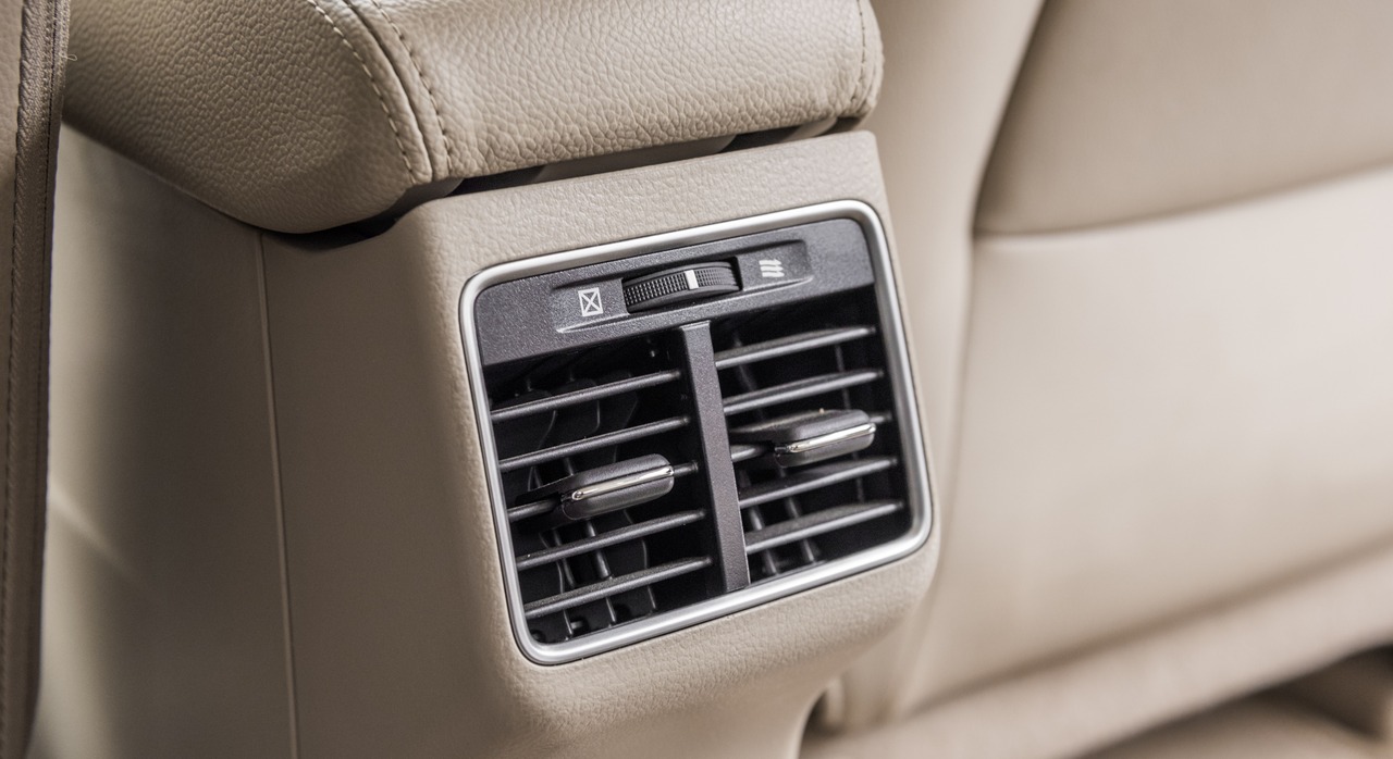 Rear Row Air Vent