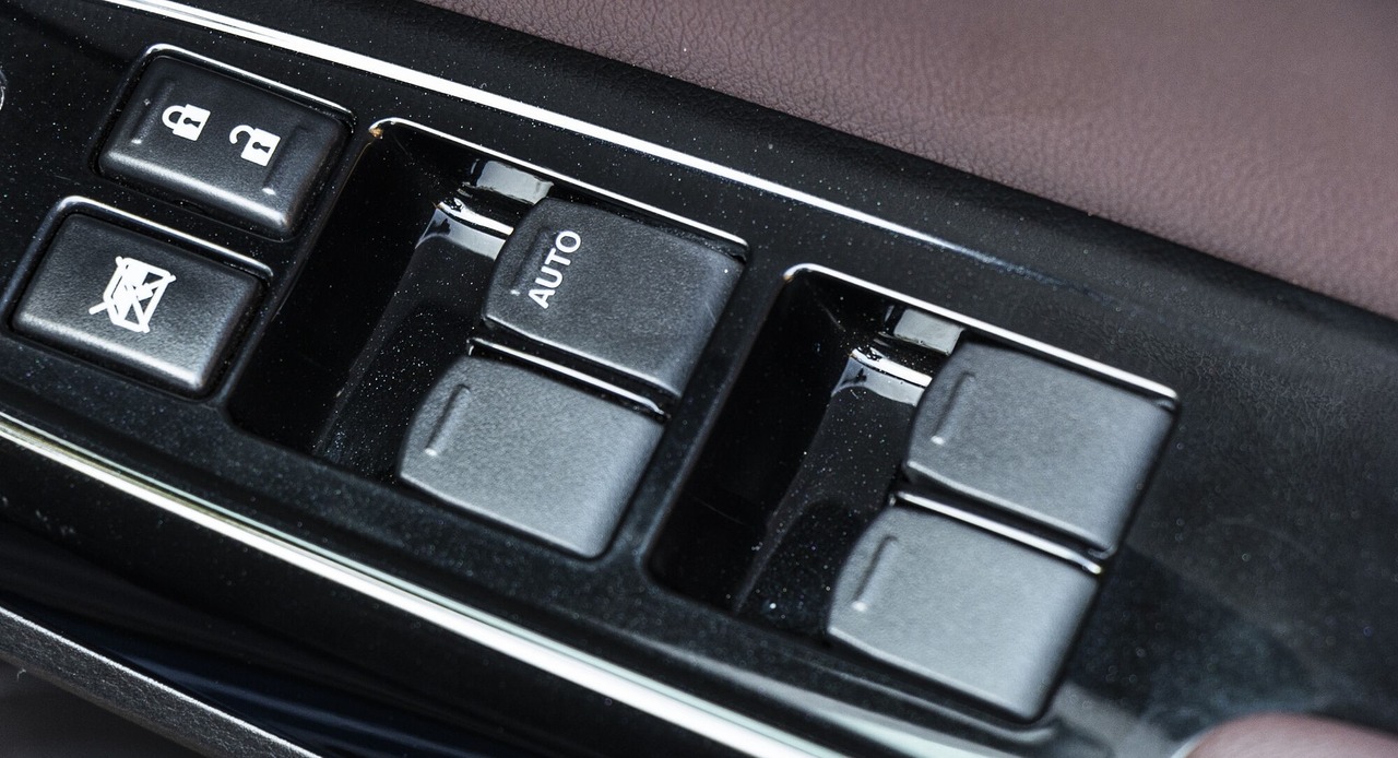 Front Driver Power Window Switches