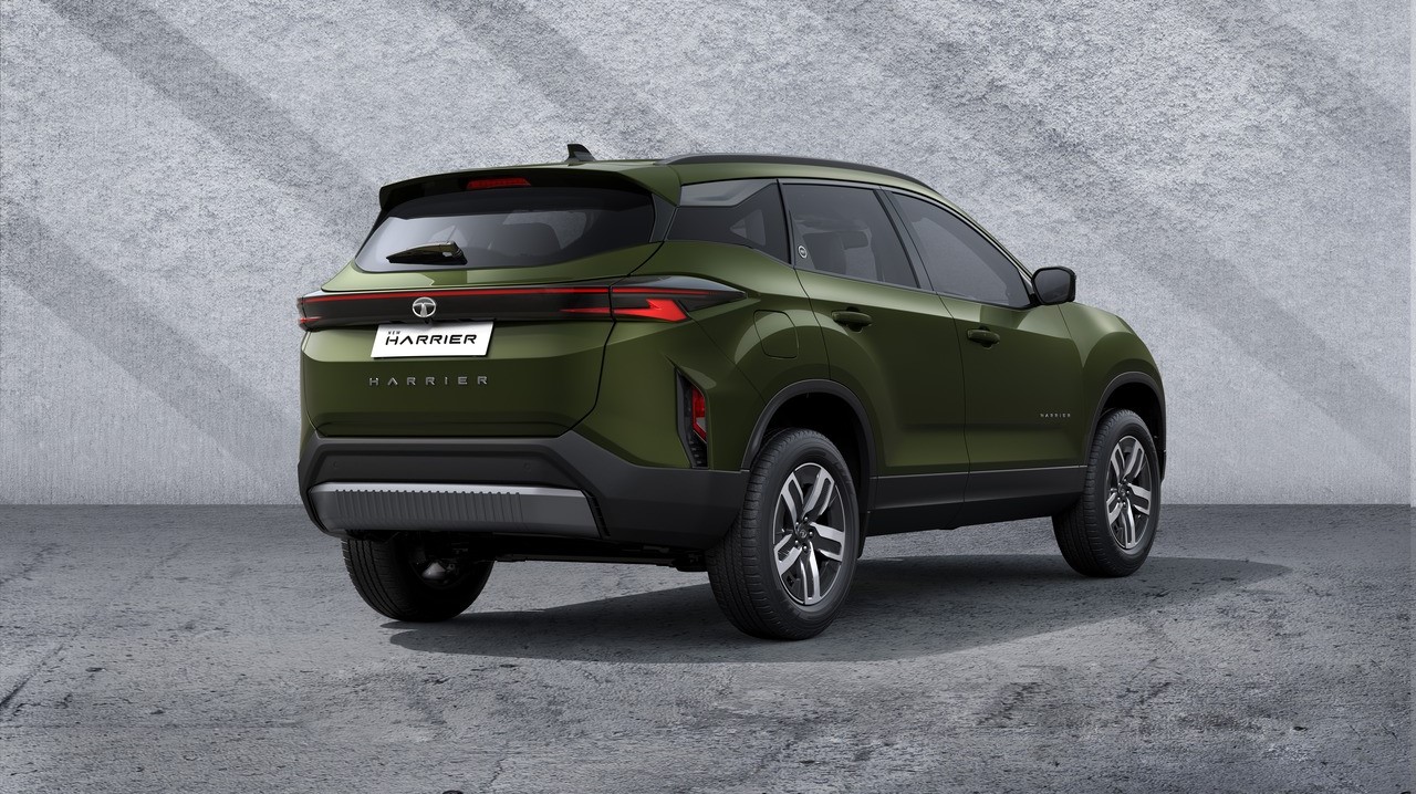 Right Rear Three Quarter