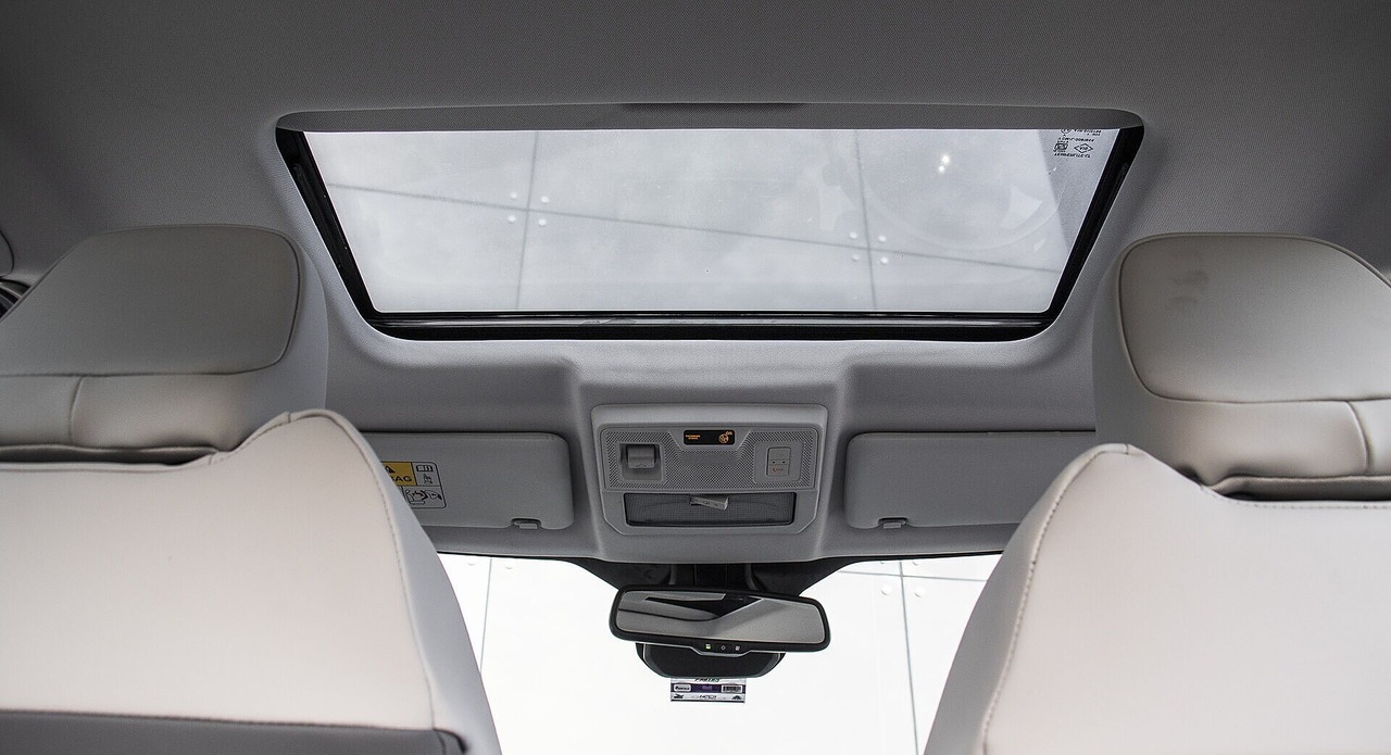 Sunroof/Moonroof
